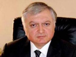 Армянский министр не коснулся вопроса о несостоявшейся встречи президентов