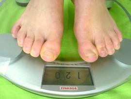 Ученые доказали: плохие новости способствуют набору веса
