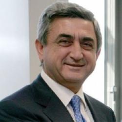 Армянские СМИ: снятие с должности Лужкова пошатнуло режим Саргсяна