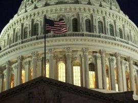 Сенат одобрил документ о повышении лимита госдолга США