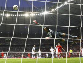 Сборная Португалии вышла в полуфинал Евро-2012