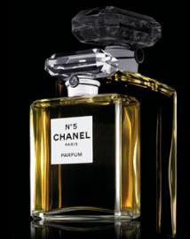 Духи Chanel №5 могут быть опасны для здоровья