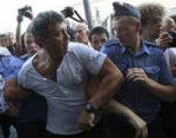Б.Немцова арестовали на 15 суток