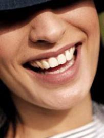 Ученые создали программу для определения возраста человека по его улыбке
