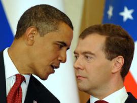 Д.Медведев на встрече "без пиджаков" передал Б.Обаме письмо В.Путина