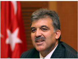 Абдуллах Гюль уверен, что новым премьером станет нынешний глава МИД страны Ахмет Давутоглу