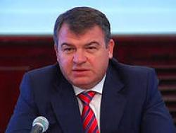 Военная прокуратура усомнилась в обоснованности амнистии Сердюкова