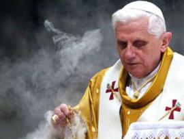 Бенедикт XVI ускорил выборы нового папы