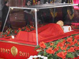 Тело лидера КНДР поместят в мавзолей рядом с отцом