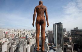 В Бразилии установили памятник самоубийцам